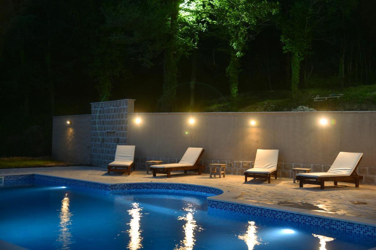 Vila Sunset & Sunrise In Stanisici-two With Common Pool Budva